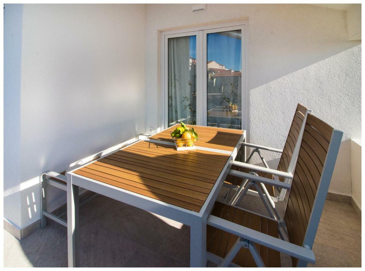 Apartman Sissy Primošten Esterno foto